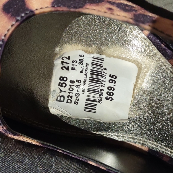 BAKERS beautiful heels☘️☘️🌼 animal print - Picture 14 of 14